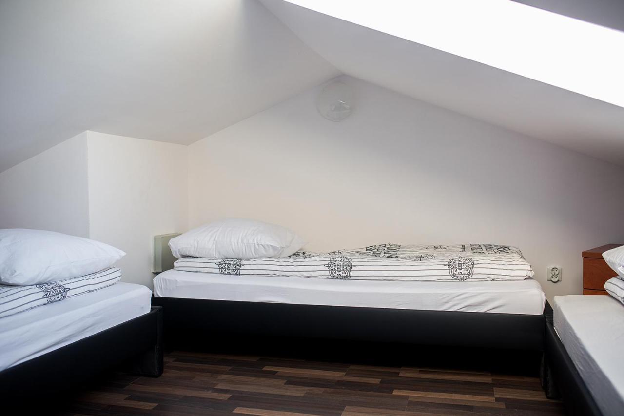 Apartament Manhattan Мелец Экстерьер фото